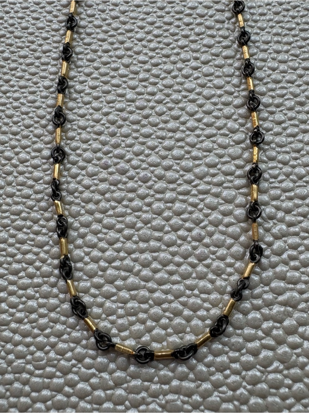 Freida Rothman Two-Tone Signature Bar Link Chain Necklace in Gold & Black - Picture 4 of 6